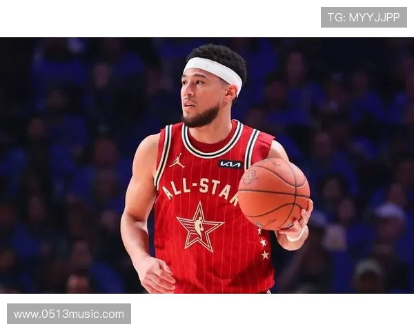 布克被赞为太阳队进攻核心主帅称其组织能力出色